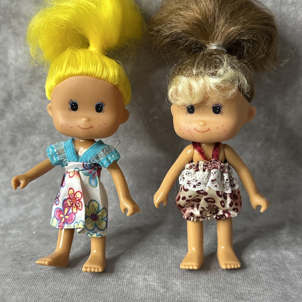 Strawberry Shortcake Lot Of 2 - Vintage Greenbrier International